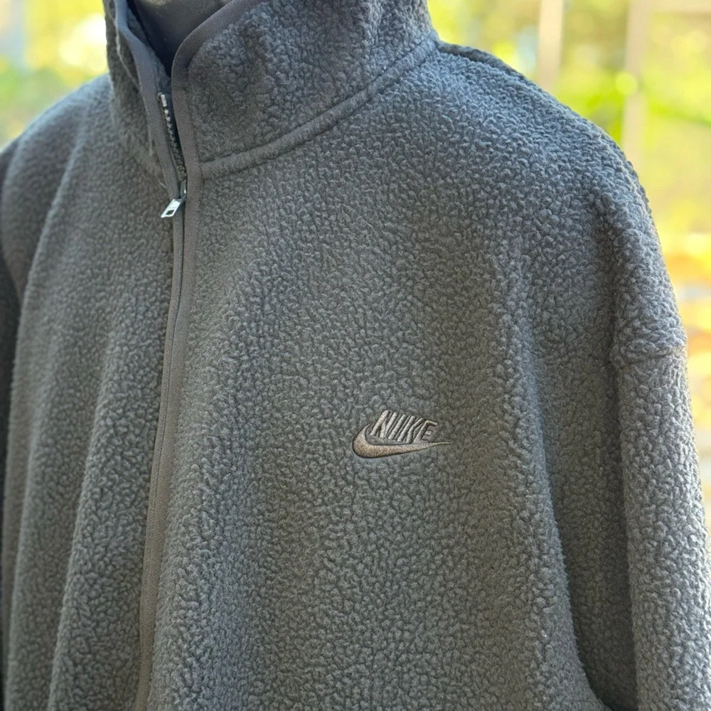 NIKE‎ CLUB MENS WINTERIZED JACKET FB8386-010 (L)